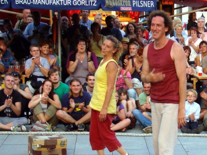 Theatervielfalt auf den Straßen und Plätzen Theatervielfalt auf den Straßen und Plätzen