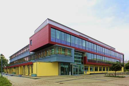 Bildtitel: Fachhochschule Lausitz mit neuen Möglichkeiten für ein forschungsorientiertes Biotechnologiestudium Bild zu Fachhochschule Lausitz mit neuen Möglichkeiten für ein forschungsorientiertes Biotechnologiestudium