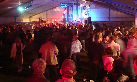 Alle Generationen feierten das 15. Steinitzer Pfingsfest Alle Generationen feierten das 15. Steinitzer Pfingsfest