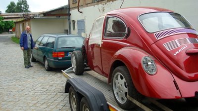 Bild zu Kfer gekreuzt mit Porsche