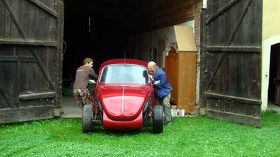 Bild zu Kfer gekreuzt mit Porsche