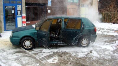 Bild zu Autobrand in Schlauroth