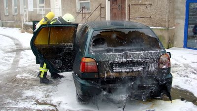 Bild zu Autobrand in Schlauroth
