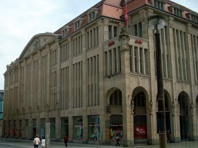 Bild zu Jugendstil-Kaufhaus fr Sonderverkaufsveranstaltungen nicht genehmigungsfhig