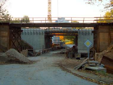 Bild zu Bauarbeiten im Bereich der Eisenbahnbrcke in Grlitz-Schlauroth
