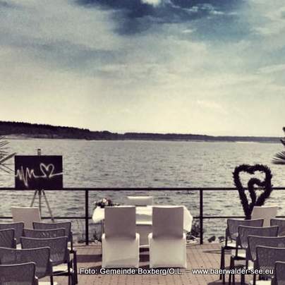 Bild zu Hochzeit am See