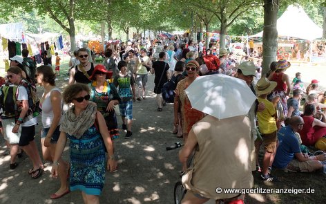 Weg im Heinepark  472 295