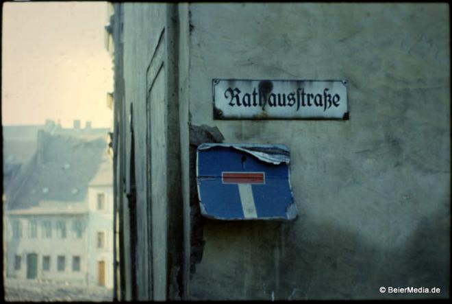 Bildtitel: Mehr Licht ins Dunkel der Hellen Gasse Bild zu Mehr Licht ins Dunkel der Hellen Gasse