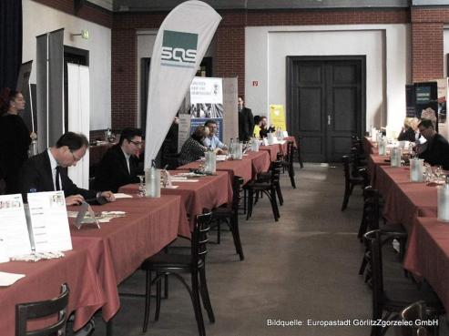 Bild zu Zufriedene Unternehmer beim 6. Job-Speed-Dating in Grlitz