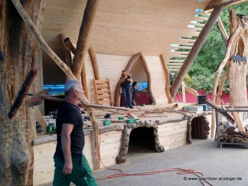 Bild zu Kulturinsel Einsiedel: FOLKLORUM startet bei bestem Wetter!