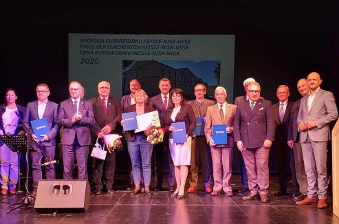 Bild zu Euroregion Neisse zeichnet Arbeitsgruppe Veterinrwesen aus