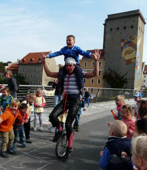 Bild zu Startschuss fr Nachbarschafts- und Sprachenaktionstage 2025