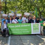 Bild zu Kita-Bndnis fordert mit 32.643 Unterschriften bessere Rahmenbedingungen