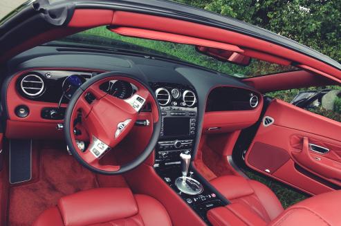 Bild zu Individuelle Fahrzeugwelten: Das Auto als Ausdruck persnlicher Identitt
