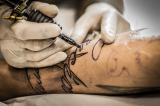 Bild zu Farbvielfalt unter der Haut: Die Welt der Tattoo-Kunst 