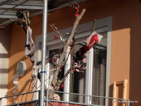 Bild zu Wenn der Hungerbaum mahnt