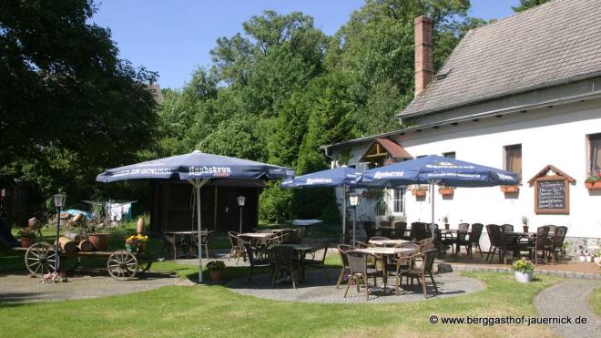 Bild zu Der Berggasthof in Jauernick-Buschbach ist auf alle Generationen vorbereitet