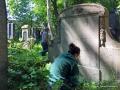 Grünpflege auf dem Jüdischen Friedhof Görlitz