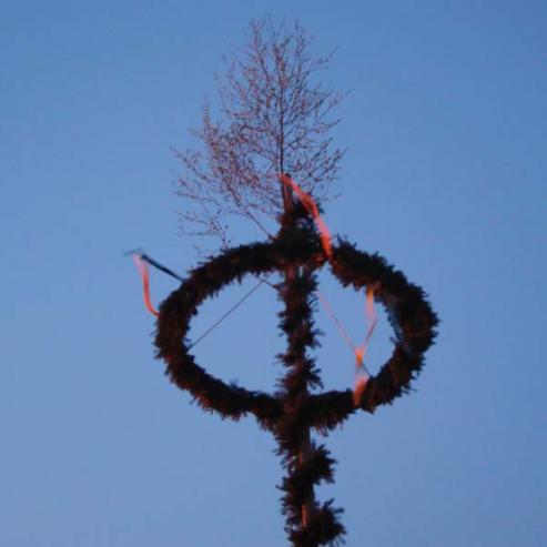 Bild zu Markersdorfer Ortsteile laden zu Walpurgisfeuer und Hexenbrennen 2013