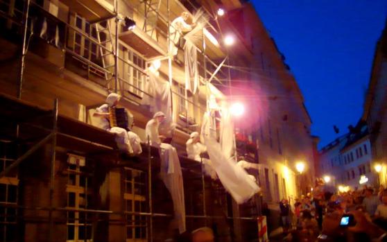 Bild zu ViaThea e.V. ldt zur Auktionsgala in Grlitz