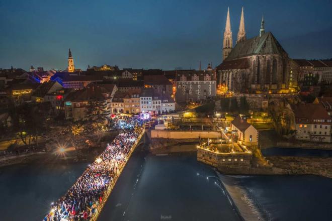 Bild zu Vielfltiges Marktangebot und Eisbahn bis Weihnachten