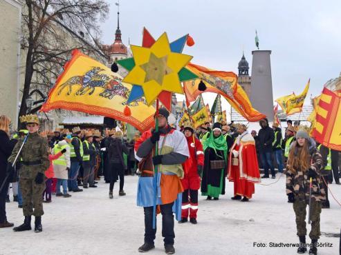 Bild zu Knigszug von der Dreifaltigkeitskirche zum Kulturhaus