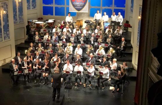 Bild zu Benefizkonzert in Grlitz: Untersttzung fr die Stadthalle