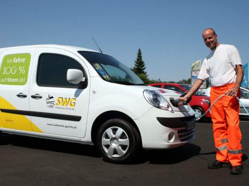 Bild zu Stadtwerke rollen elektrisch durch Grlitz