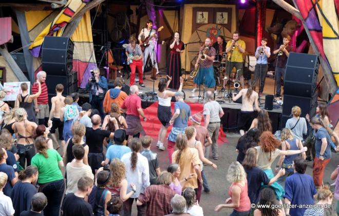 Bildtitel: Festivals aussuchen und sich vorbereiten Bild zu Festivals aussuchen und sich vorbereiten