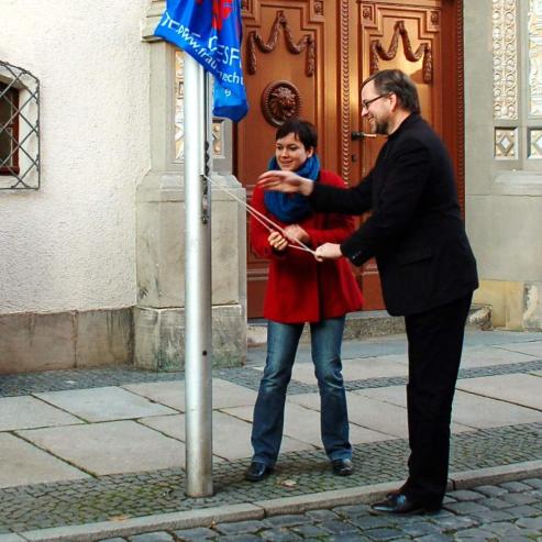 Bild zu Flaggenhissung