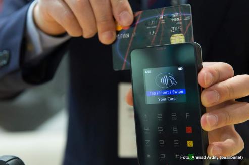 Bild zu Online-Banking: Hat es Konsequenzen fr die Fugngerzone?