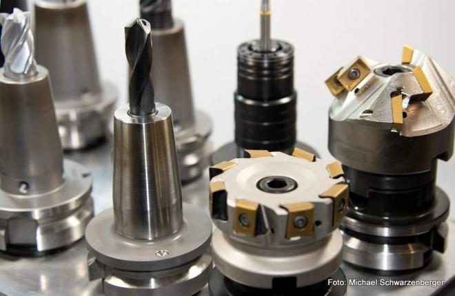 Bildtitel: CNC Technik dominiert spangebende Fertigungsprozesse Bild zu CNC Technik dominiert spangebende Fertigungsprozesse