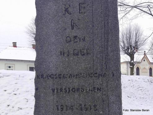 Bild zu Denkmal ohne Inschrift