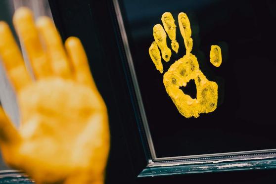 Bild zu Azubi-Wettbewerb Gelbe Hand: Ein Zeichen gegen Rassismus