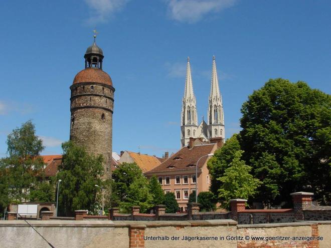 Passt eine neue Sporthalle an der Jägerkaserne ins Stadtbild? Passt eine neue Sporthalle an der Jägerkaserne ins Stadtbild?