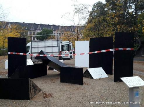Bild zu Vandalen gegen Kunst in Grlitz
