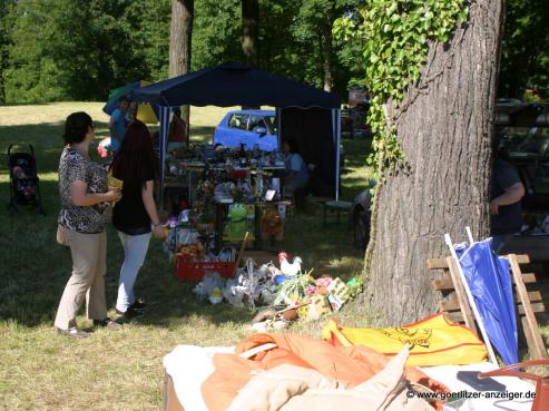 Bild zu Plus fr den Schlossplatz-Trdelmarkt: Der Schatten der Bume