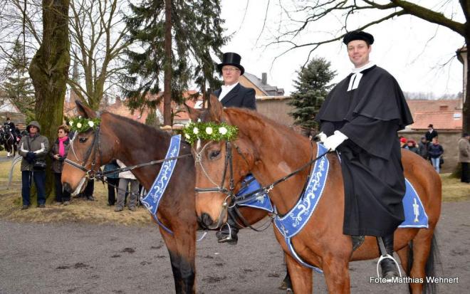 Ohne Reiterinnen: Ein christlicher Brauch mit vorchristlichen Wurzeln Ohne Reiterinnen: Ein christlicher Brauch mit vorchristlichen Wurzeln