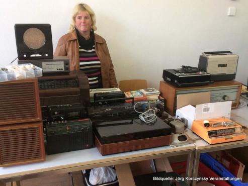Bild zu Fr Elektronikbastler und Radiosammler