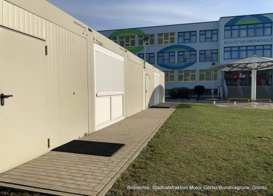 Bild zu Schlerzukunft im Container?