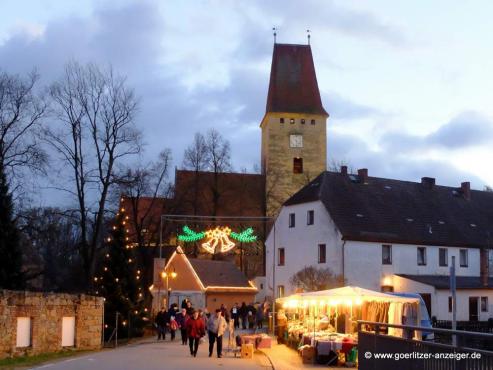 Bild zu Weihnachtsmarkt im Stdt'l