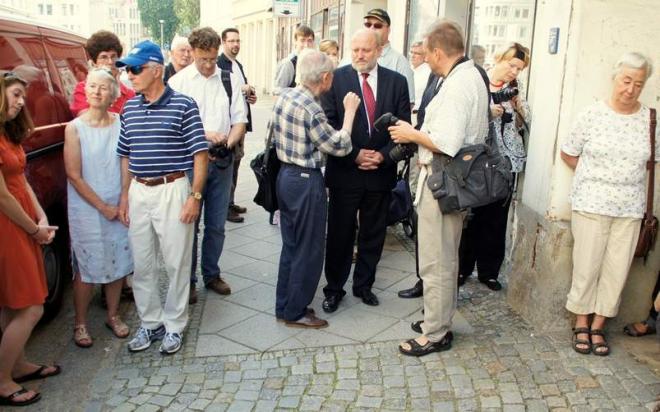 Bildtitel: Warum die Erinnerung an die Einzelschicksale so wichtig ist Bild zu Warum die Erinnerung an die Einzelschicksale so wichtig ist