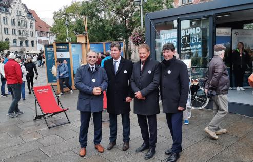 Bild zu Zipfelorte feiern Tag der deutschen Einheit in Hamburg: Einblicke in die Festlichkeiten