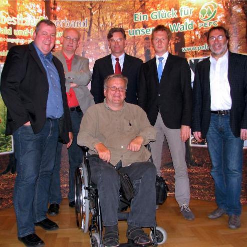 Bild zu Wahlkampf im Wald