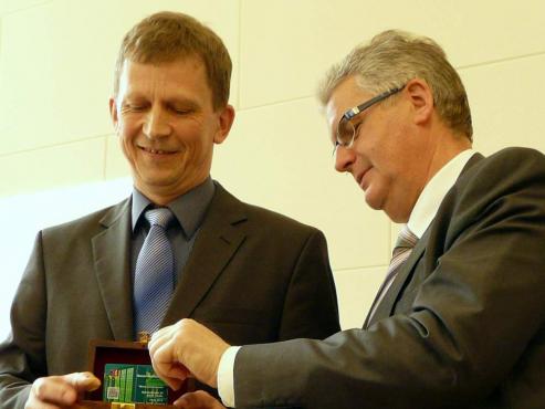 Bild zu Schlsselbergabe im Landratsamt Grlitz