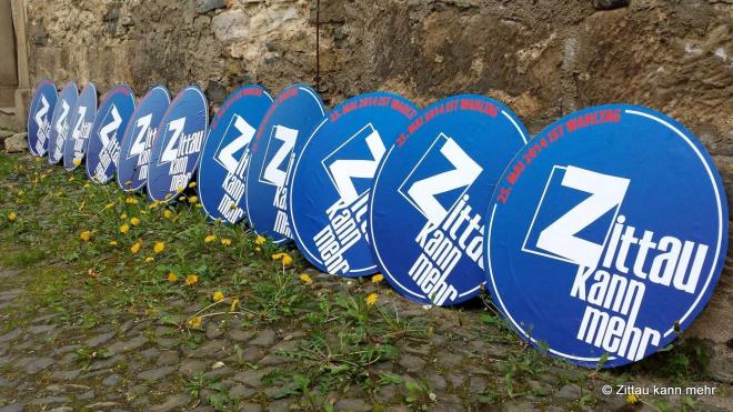 Wer hat Ideen zum Plakat-Recycling? Wer hat Ideen zum Plakat-Recycling?
