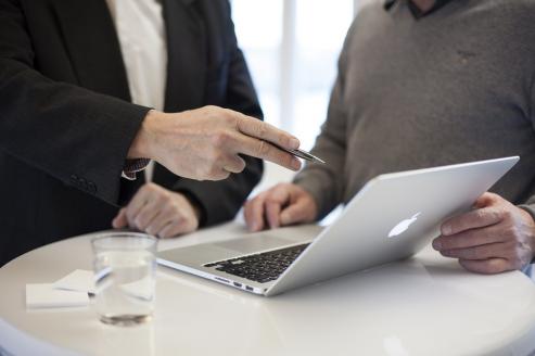 Bild zu Magento-Agentur finden: Wie Unternehmen die passende Magento-Agentur finden