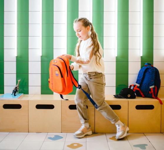Bild zu Perfekte Outfits fr die Einschulung von Jungen und Mdchen im Jahr 2025