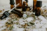 Bild zu CBD l im Alltag  Zwischen Entspannung, Fokus und Balance
