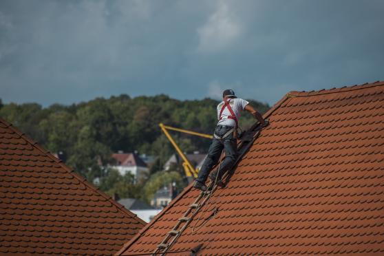Bild zu Mehr Gehalt fr Dachdecker: Tariflhne im Kreis Grlitz erhhen sich um 3,8 Prozent